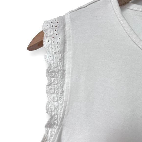 MODCLOTH | Glam Garnish Eyelet Flutter Ruffle Sleeve Trim Tank Crewneck White S - Picture 4 of 7